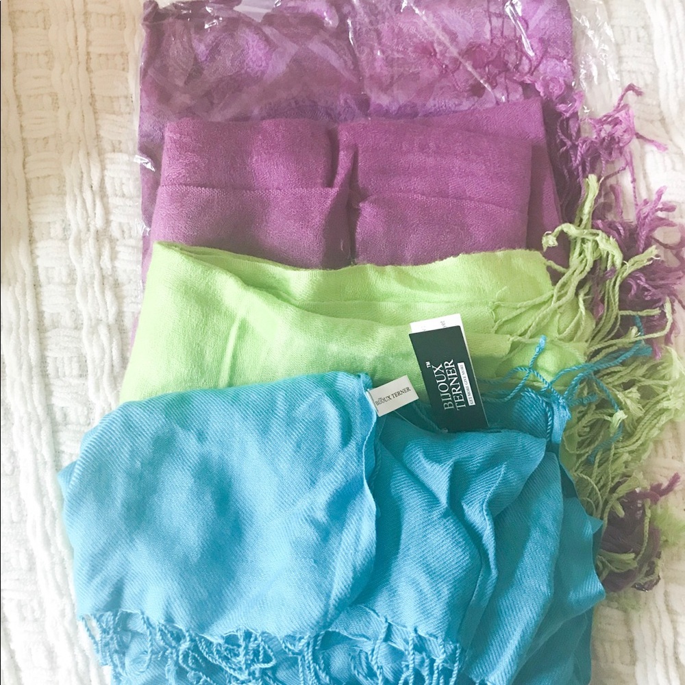 NWT Bundle of Scarves